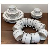 Studio Nova dishes set