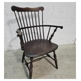 Windsor arm chair
