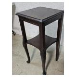 2 tier mahogany parlor stand 16"15"31"