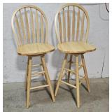 Pair swivel bar stools 31"seat