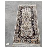 Oriental rug 24"48"