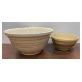 2 stoneware bowls