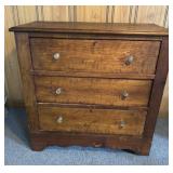 3 drawer pine dresser  31x15x30