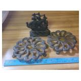 2 trivits & ship doorstop/bookend