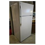 Kenmore refrigerator WORKS