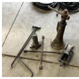 Jacks, handles, 4way wrench
