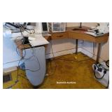 Sewing machine table with light & drop down