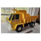 Mattel v-room dump truck