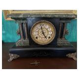 Mantle clock w/ key - works!