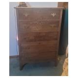 5 drawer oak highboy dresser - Aprx 32x17x46t -