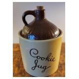 Cookie jar  Momouth  jug