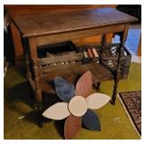 14x30x30t Small sofa table & wooden flower