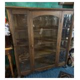 Oak display cabinet 50ï¿½x44ï¿½x16ï¿½