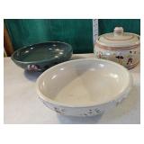 Cookie jar, bowls