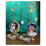 2 Jim Shore ornament w/ stands