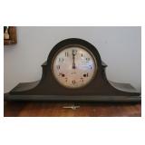 Sessions Clock w/Key & pendulum Key in bottom