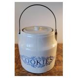 Cookie Jar - Vintage Mammoth Stoneware croc