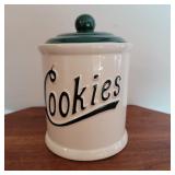 Cookie jar Green and white crock