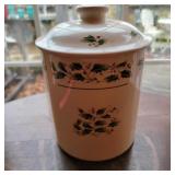 Cookie jar Holly Pattern In the Box
