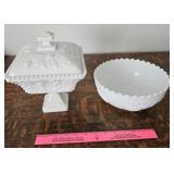 2 pieces milkglass, Westmoreland compote and