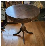 Drum top table 20"24"
