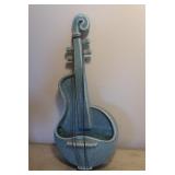 Pottery Redwing blue violin