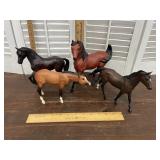 4 Breyer horses