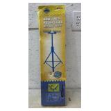 Adjustable roller stand