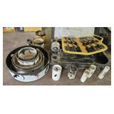 Hole saws, paddle bits