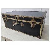 Foot locker 30"16"12"