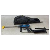 Spider paintball gun with case