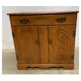 1 drawer 2 door maple server 34x17x33