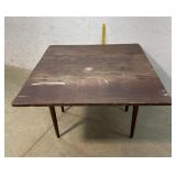 Pencil leg drop leaf table 42x48x29