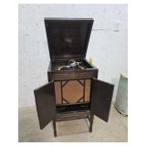 Victrola 20"20"37" works