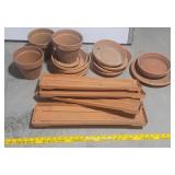 Flower pots and under trays