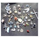 Lot of goldtone and silvertone charms for crafts