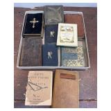 Box lot of religious lil books - psalms, New