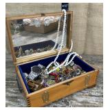 Jewelry box w/ fashion jewelry