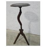 Victorian stand 32"t