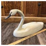 Huge wooden carved swan  (body base is 33ï¿½) -