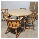 Dining table, 4 chairs, 2 leaves 48"31"