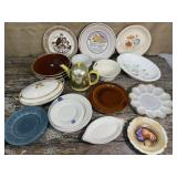 Lot of dishes - pie plates *one has chip, Hull
