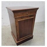 1 drawer 1 door end stand 18"17"29"