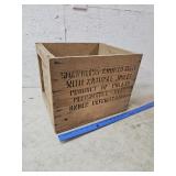 Shankless cooked ham crate