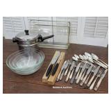 Box - set a flatware, Pyrex, double boiler, etc