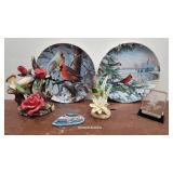 Box Bird Figurines And Two Plates