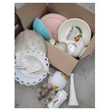 Box - retro alumn PCs, mixing bowls, milk glass,