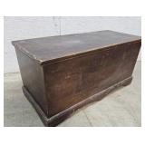 Blanket chest 39"17"19"