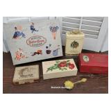 Small advertising boxes & spoon - schraffts,