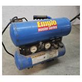 Emglo air compressor works